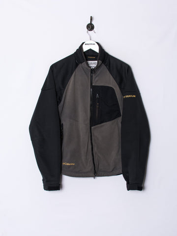 Columbia Titanium Black & Grey Fleeced Jacket