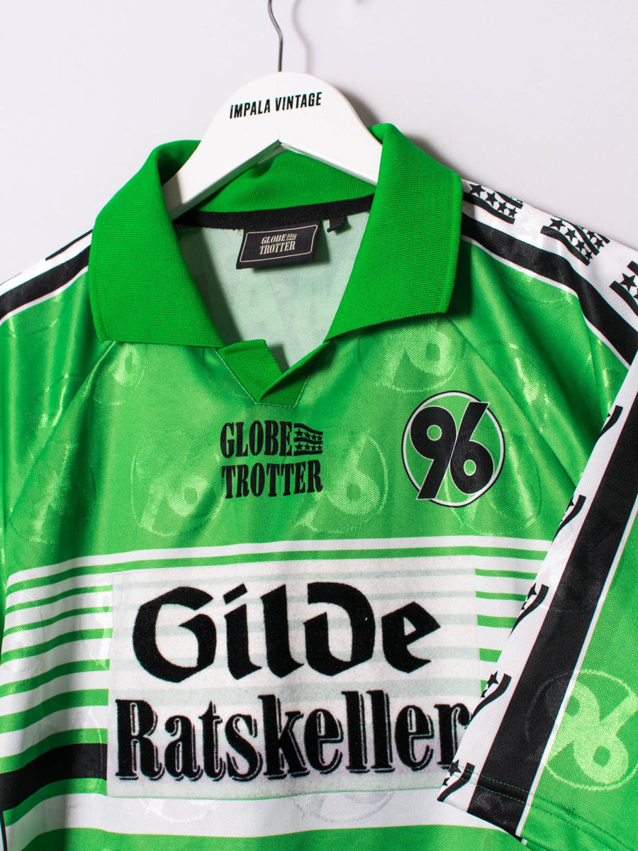 Hannover 96 Globe Trotter Official Football 2001/2002 Home Jersey